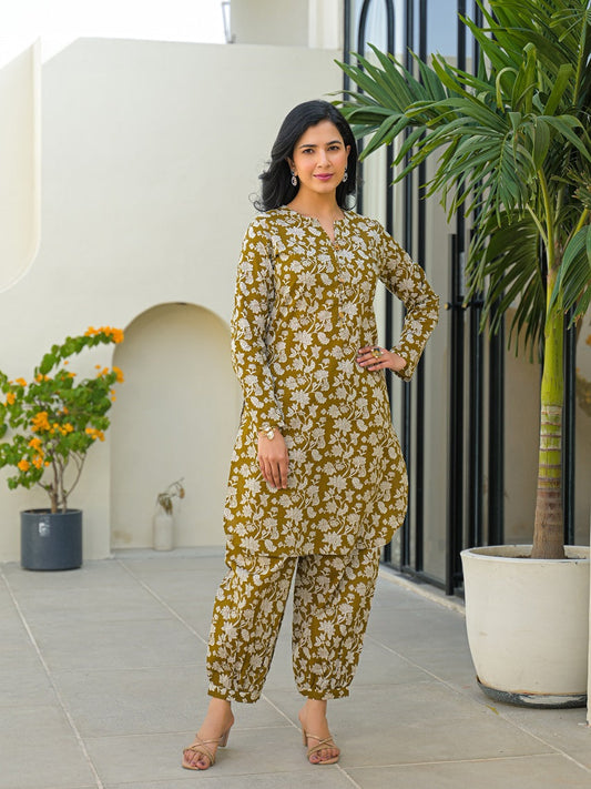 Mahndi Green Curved Hem Cotton Kurta Pant Sets