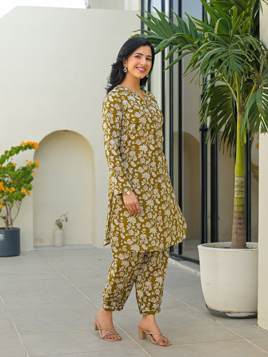 Mahndi Green Curved Hem Cotton Kurta Pant Sets