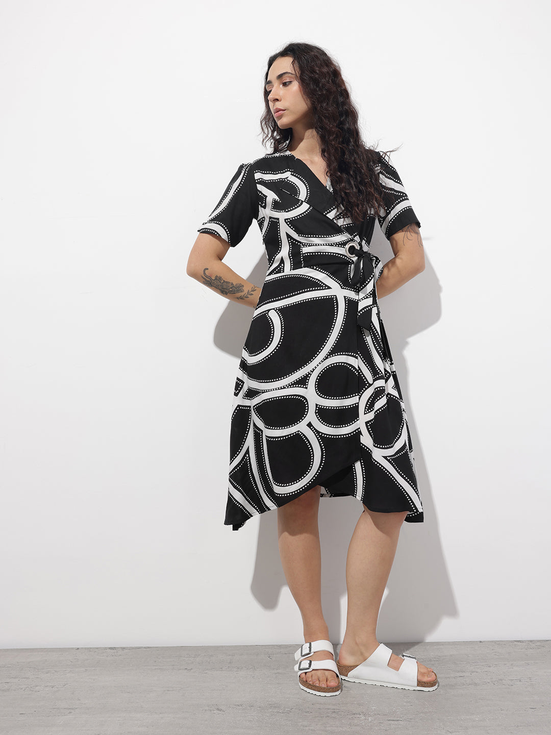Black Lepal Neck Abstract Print Rayon Midi Dress
