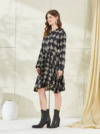Black Rayon Boat Neck Knee Length Dress