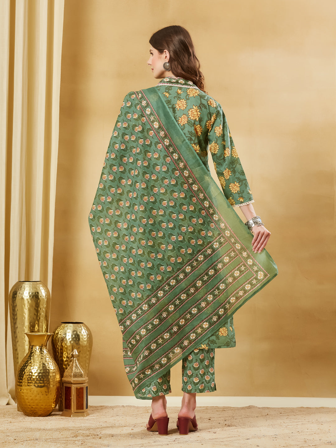 Green Floral Cotton Kurta Sets With Dupatta
