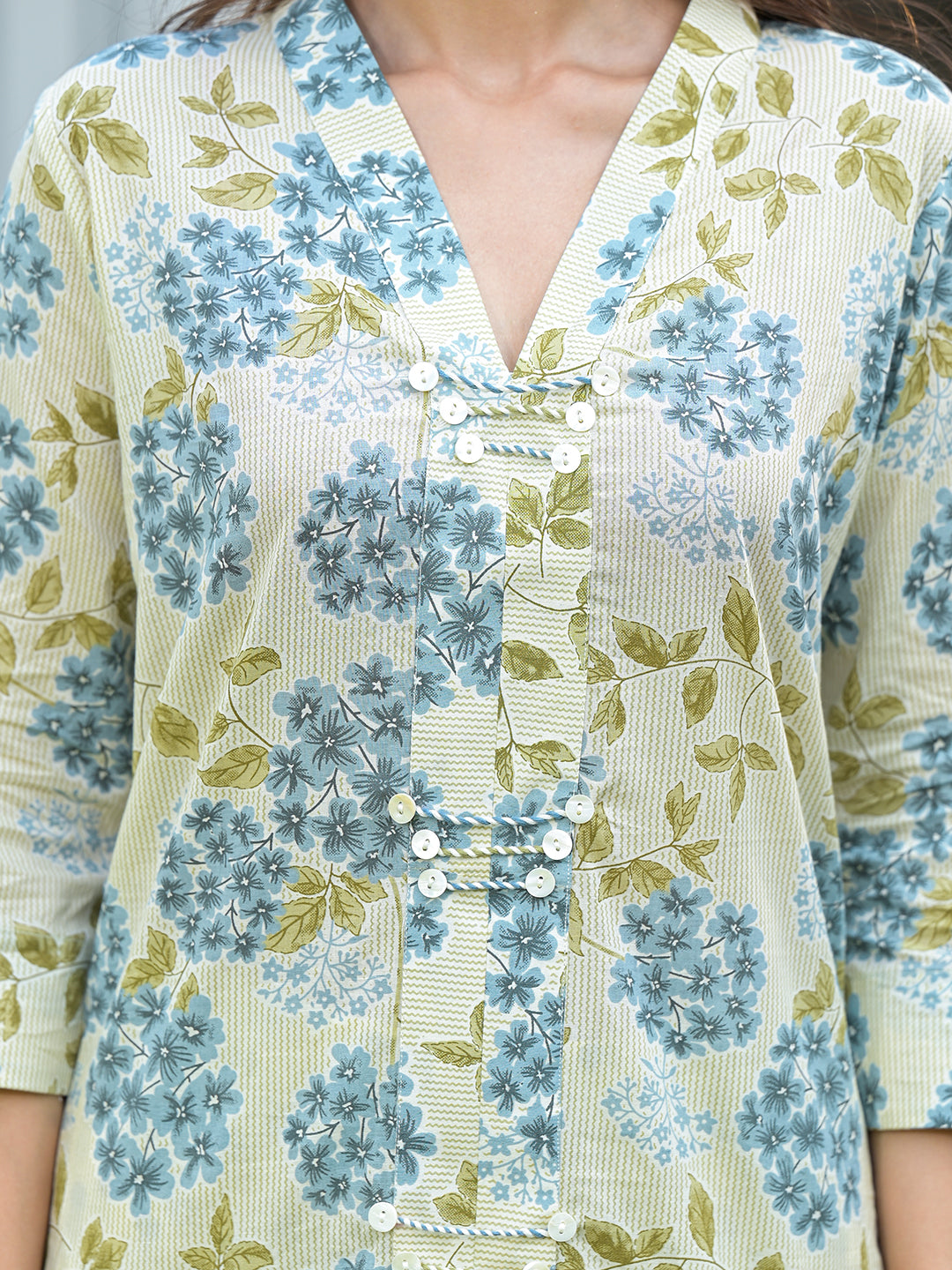 Green Floral Print Pure Cotton Straight Kurta with Trouser