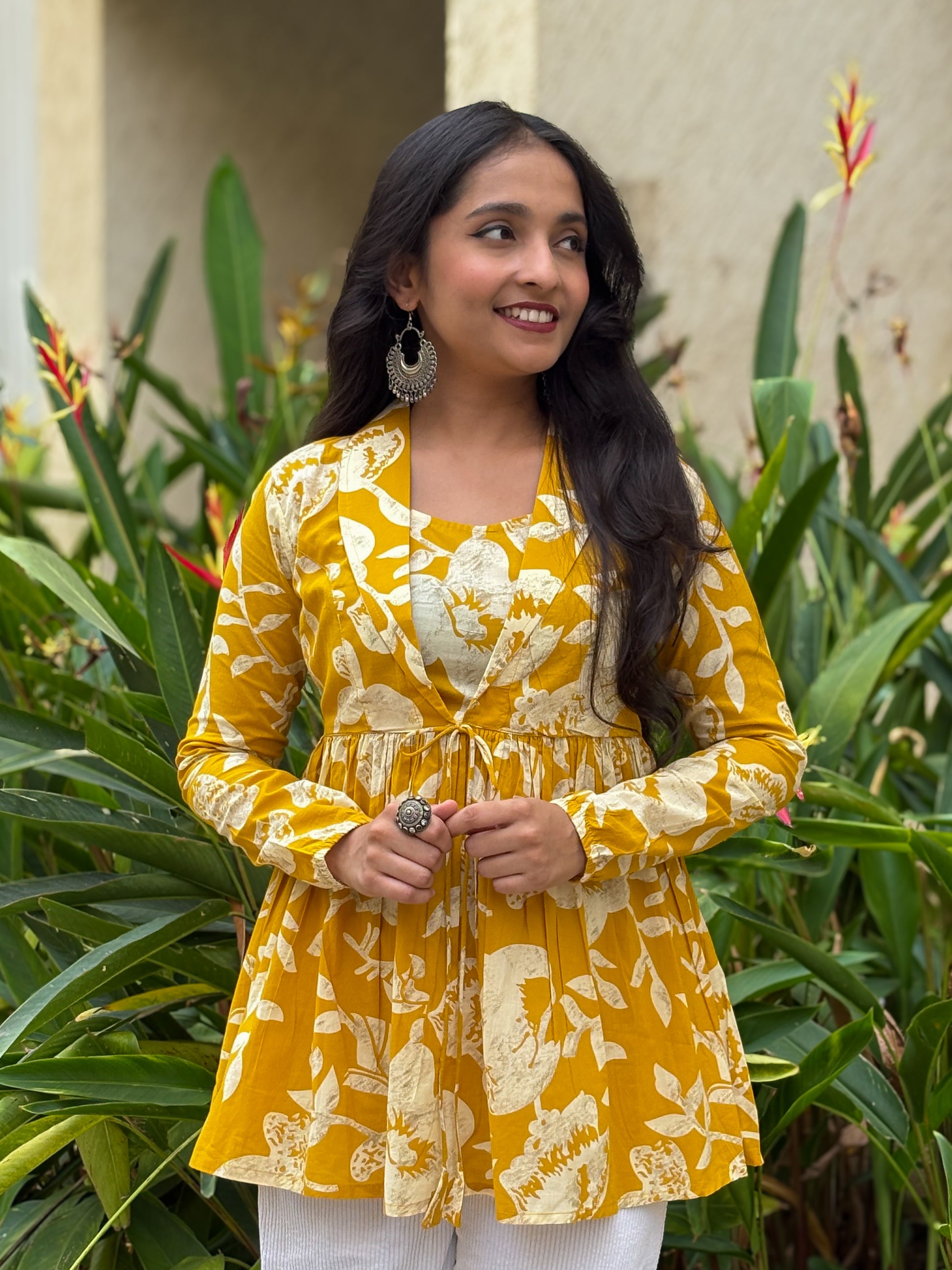 Mustard Lepal Coller Peplum Top