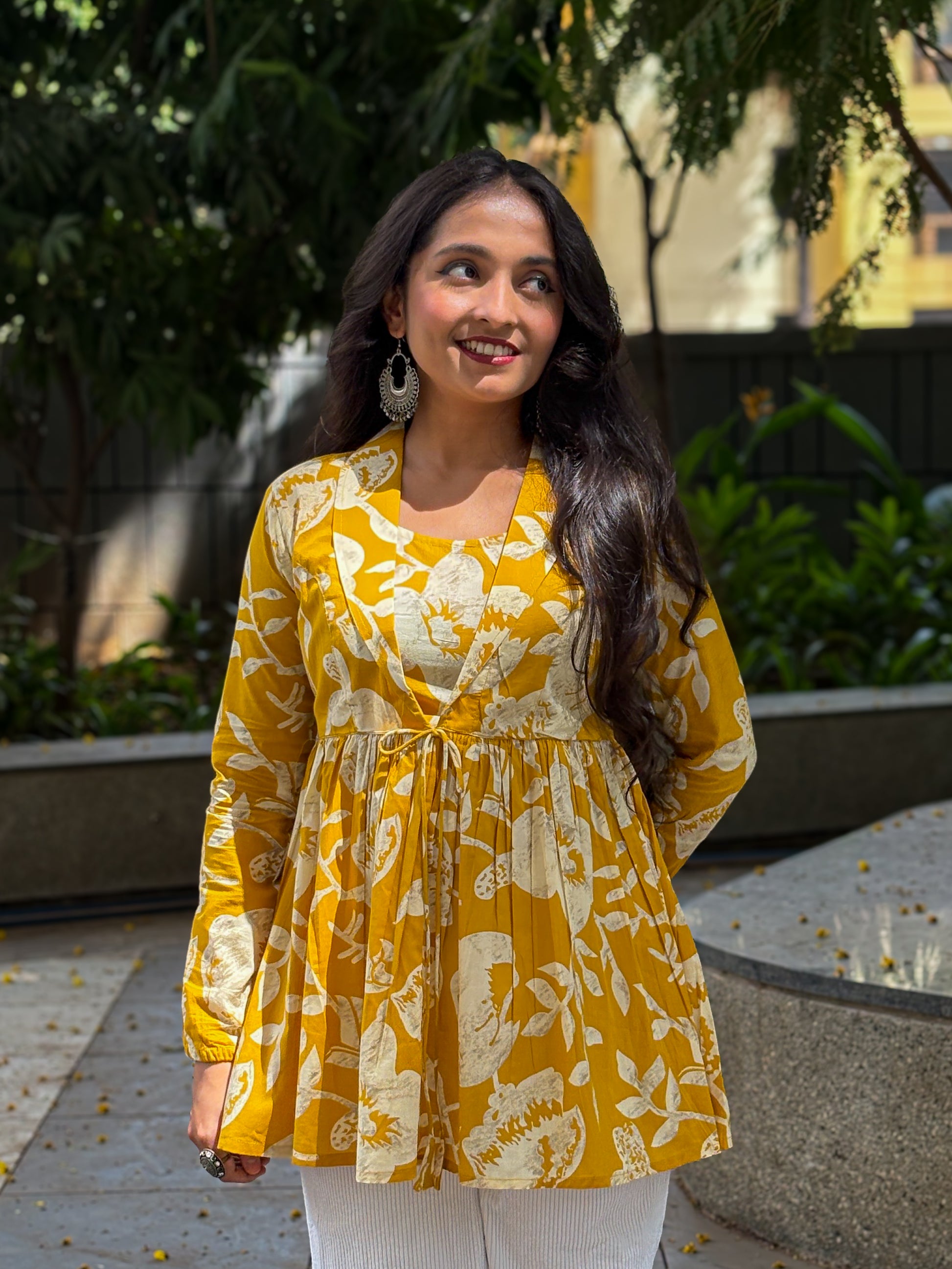 Mustard Lepal Coller Peplum Top