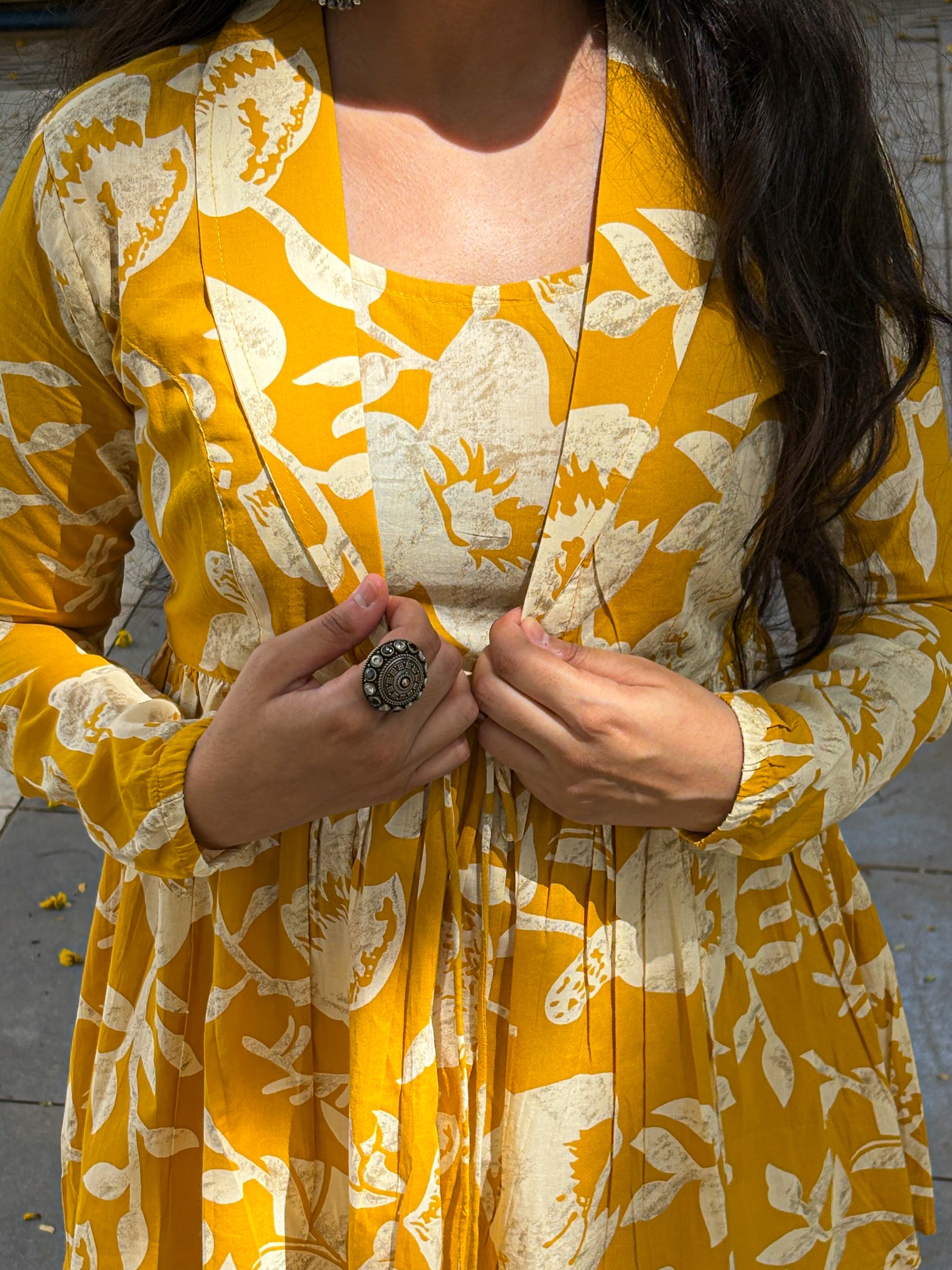 Mustard Lepal Coller Peplum Top