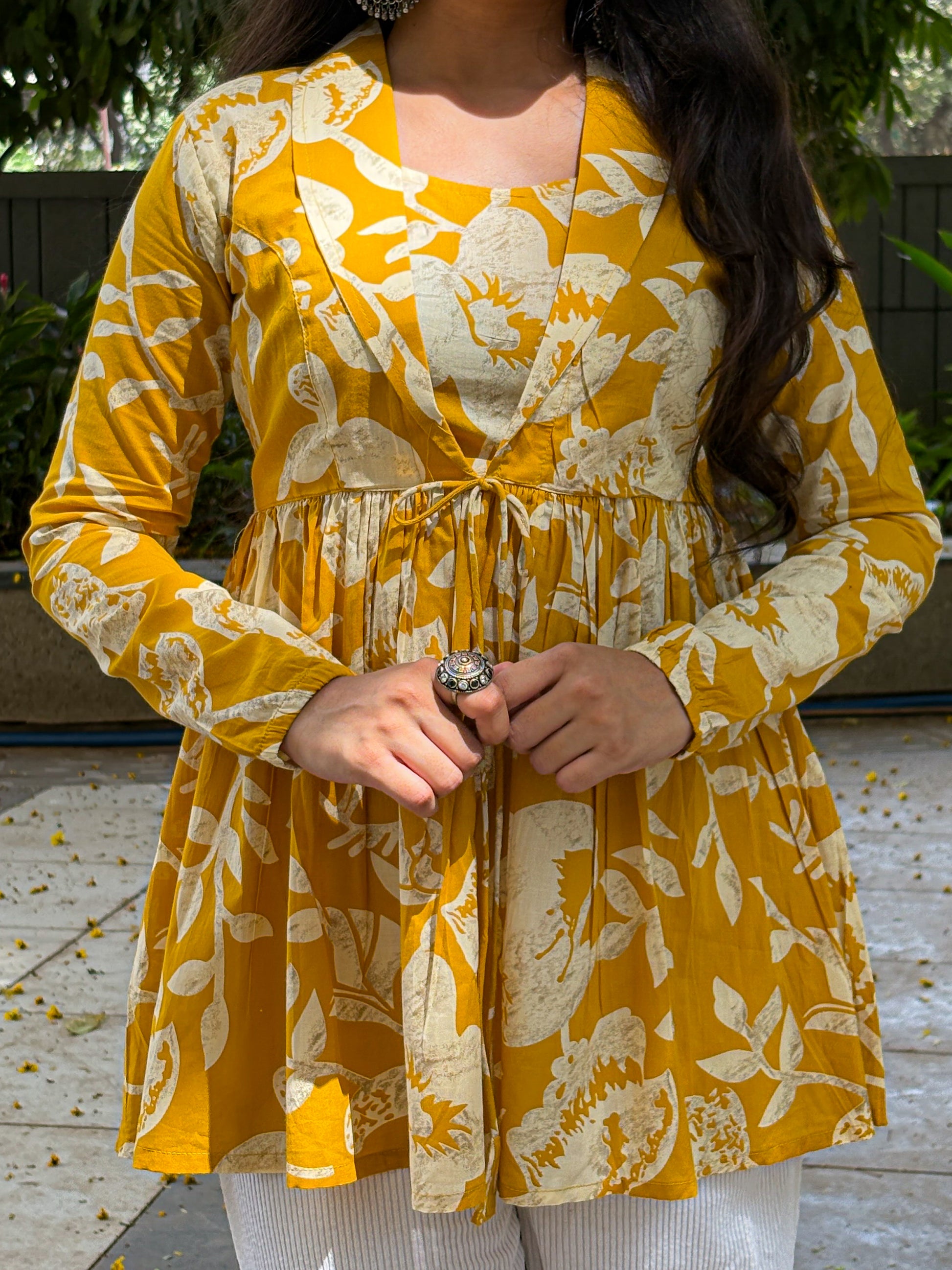 Mustard Lepal Coller Peplum Top