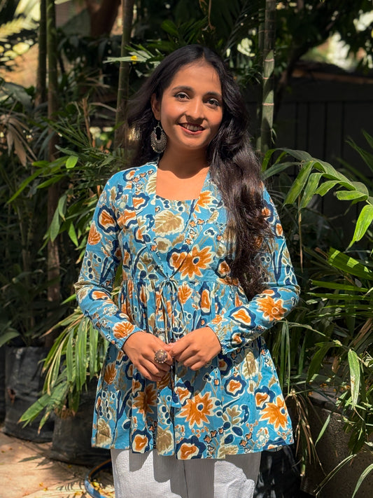 Sky Blue Lepal Coller Peplum Top