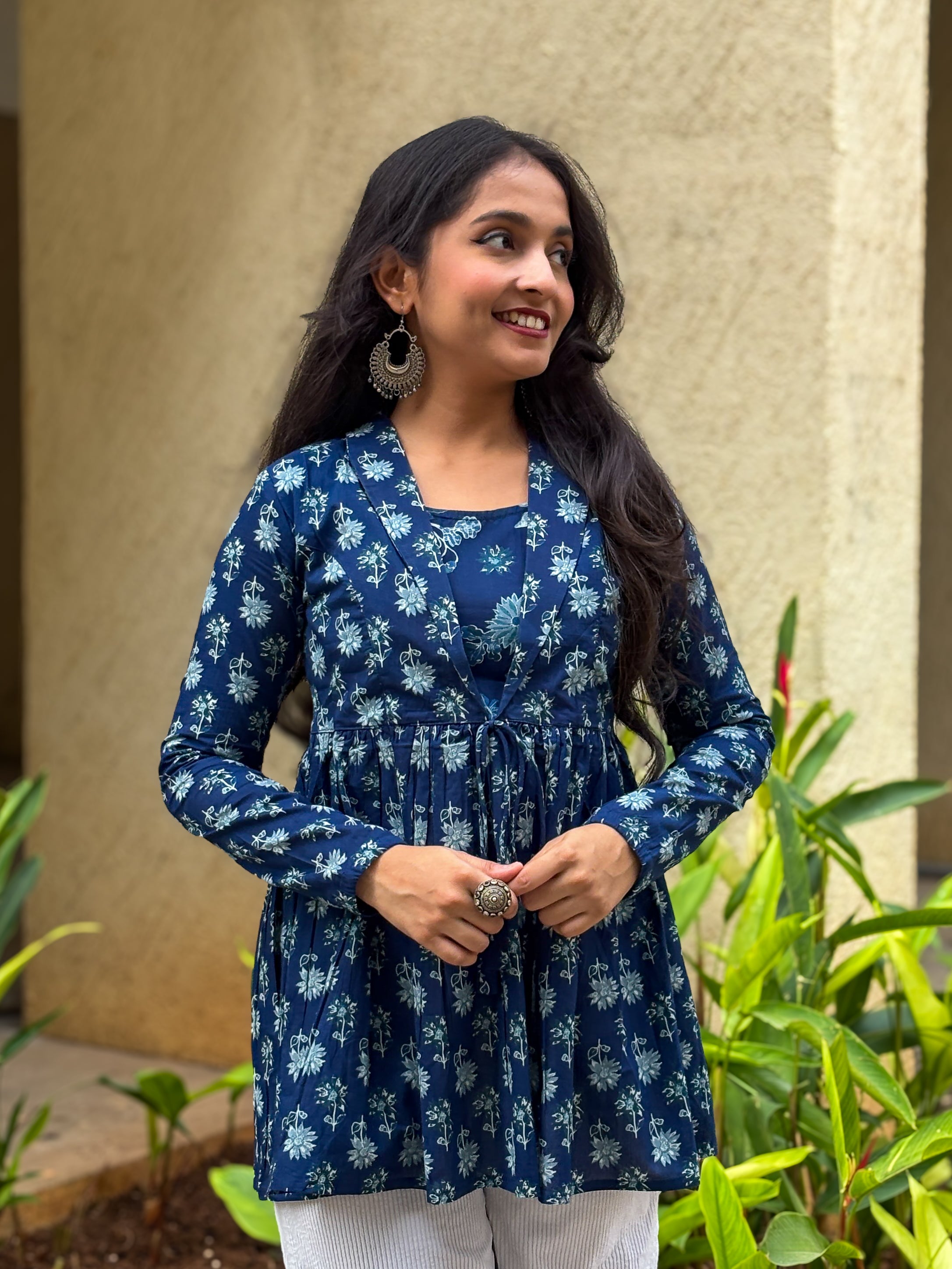 Blue Lepal Coller Peplum Top