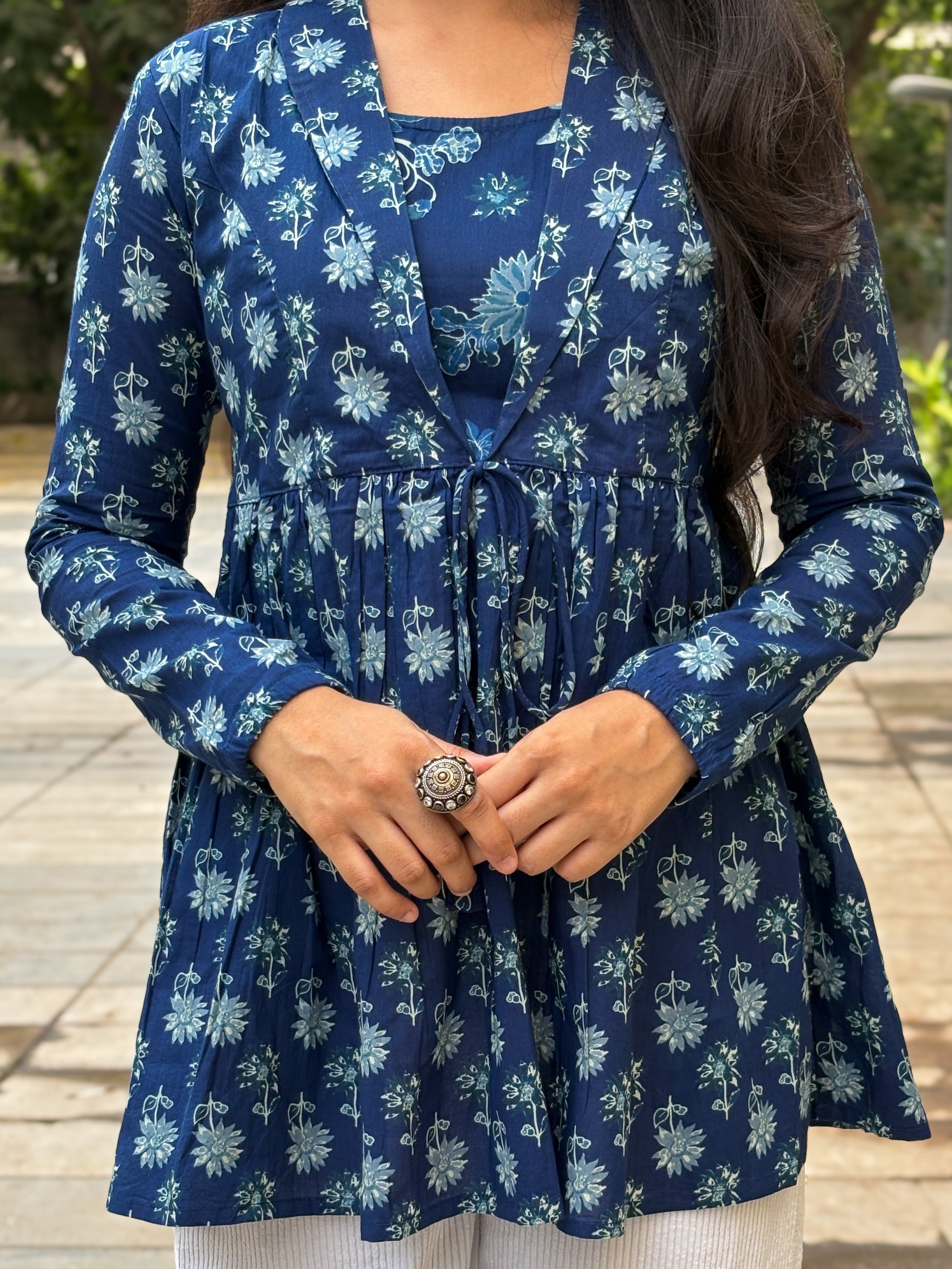 Blue Lepal Coller Peplum Top