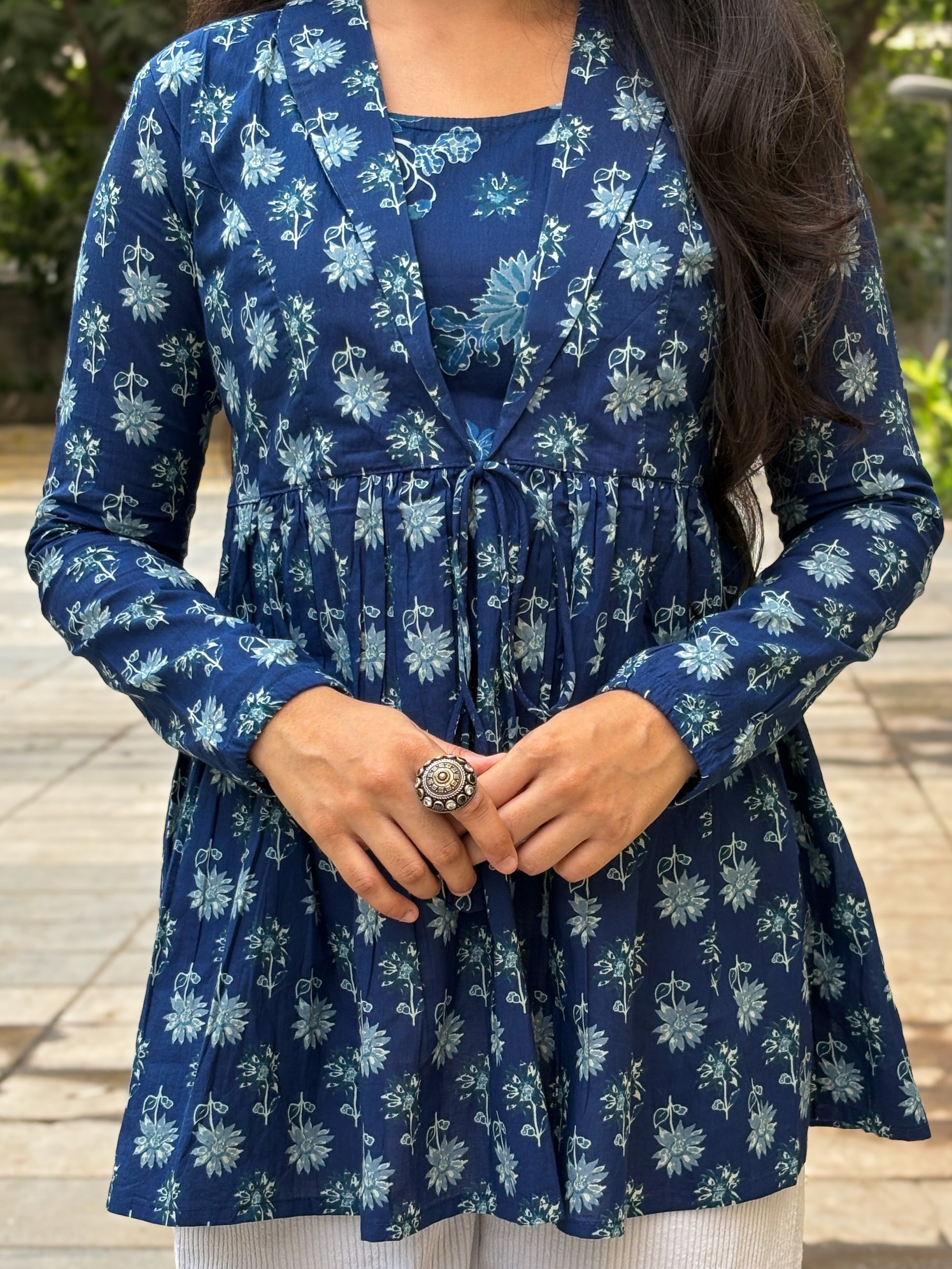 Blue Lepal Coller Peplum Top
