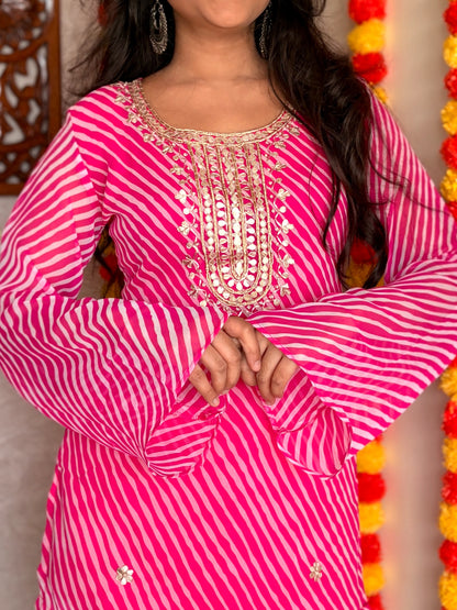 Pink Leheriya Gotta Patti Work Geogratte Round Neck Top