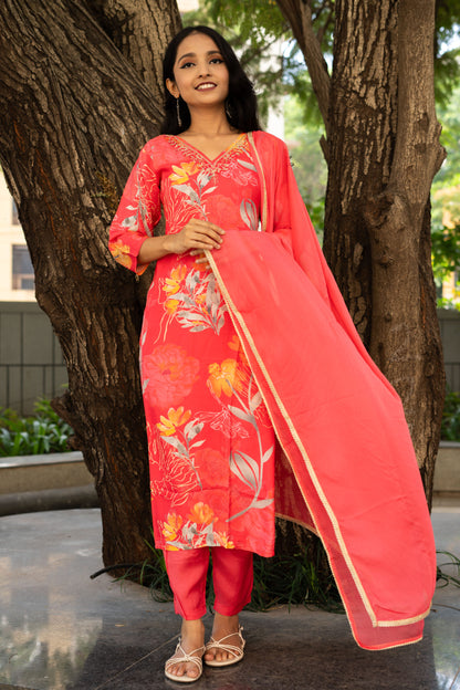 Vivid Pink Floral Fantasy Kurta Set With Dupatta