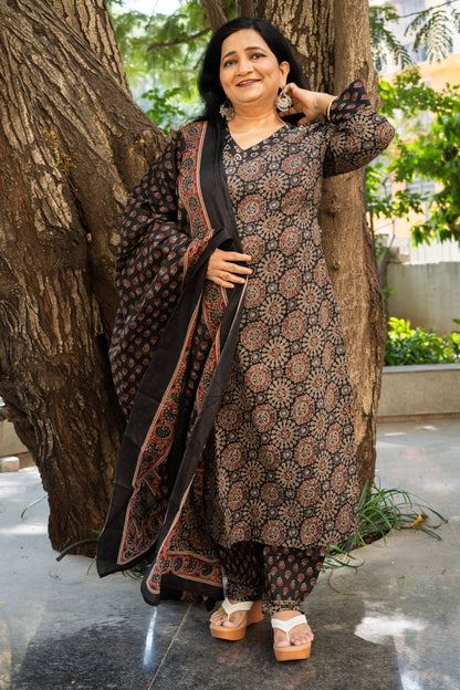 Midnight Kaleidoscope Straight Kurta Set With Dupatta