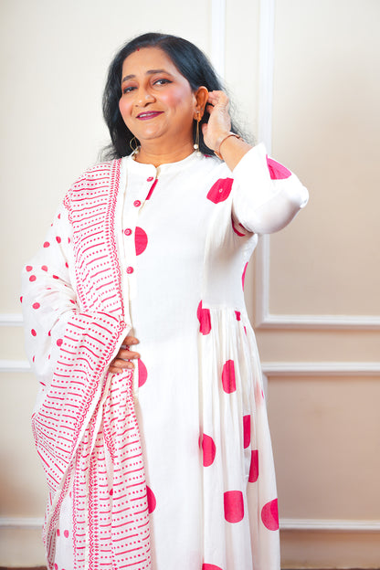 Polka Dazzle Kurta Set With Dupatta