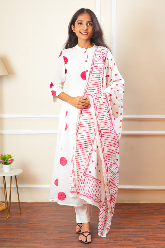 Polka Dazzle Kurta Set With Dupatta