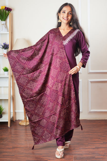 Ethereal Bandhani Kurta Set With Dupatta - Dark Maroon