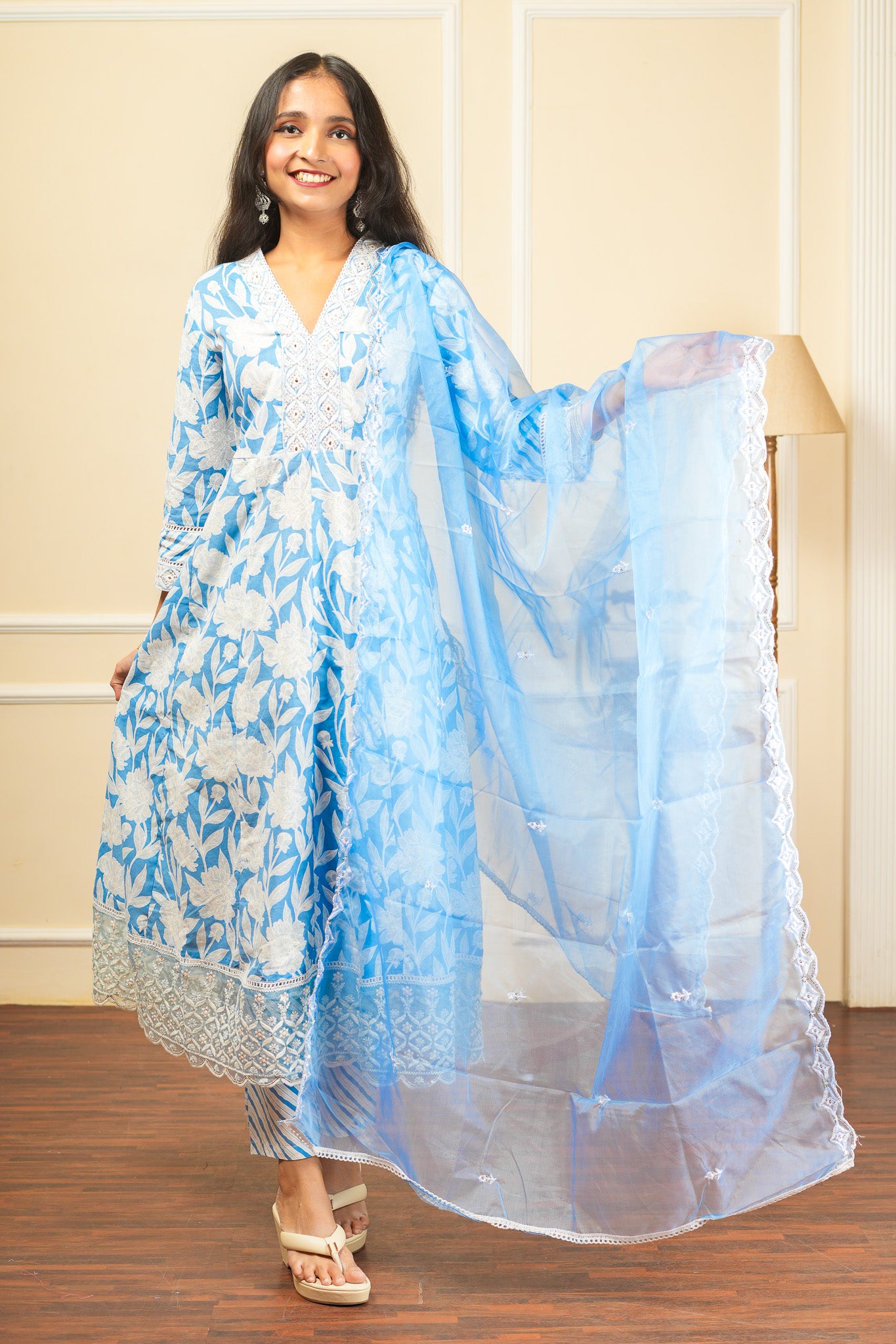 Gulab Dhara Kurta Set With Dupatta - Blue