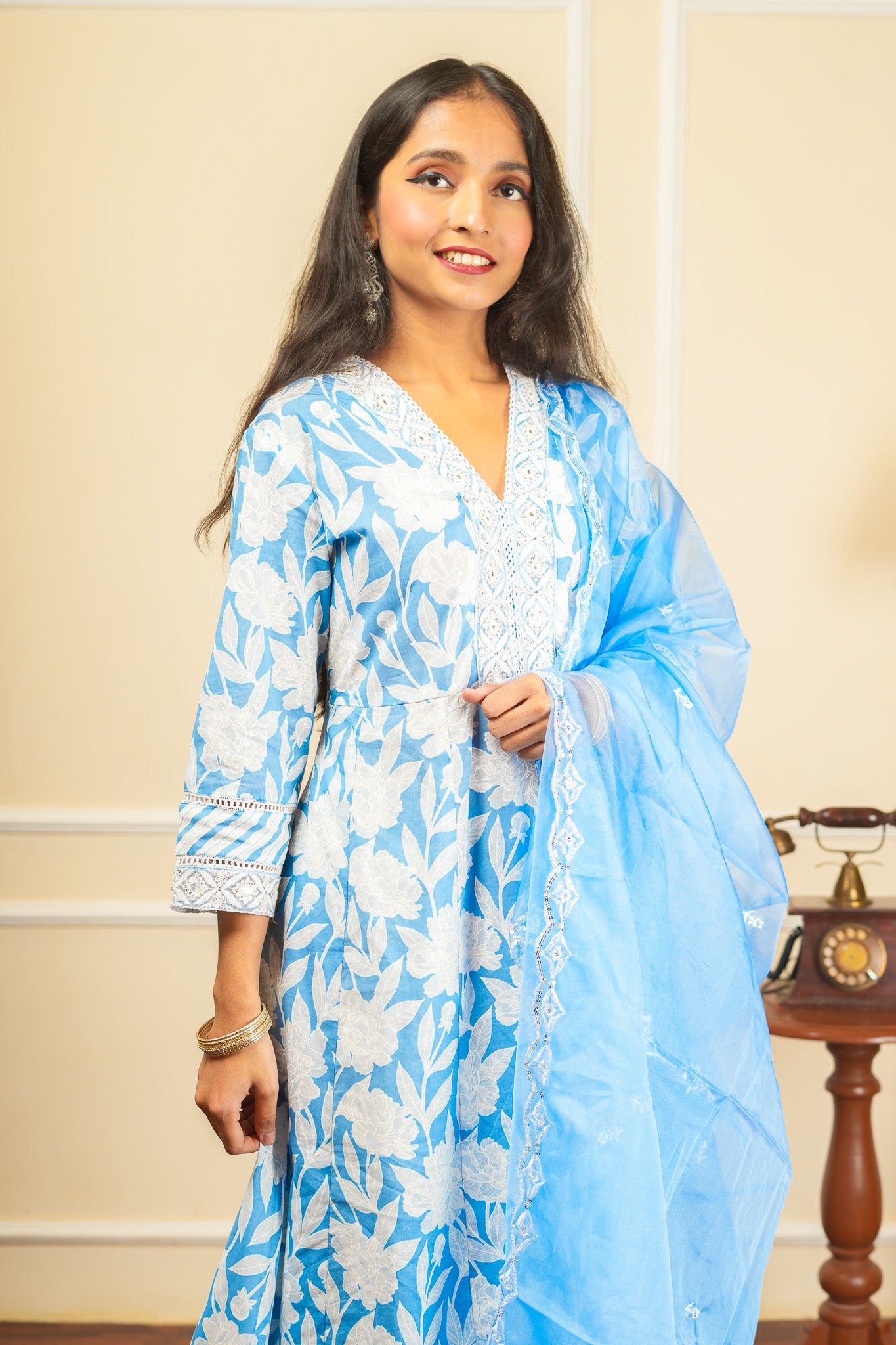 Gulab Dhara Kurta Set With Dupatta - Blue