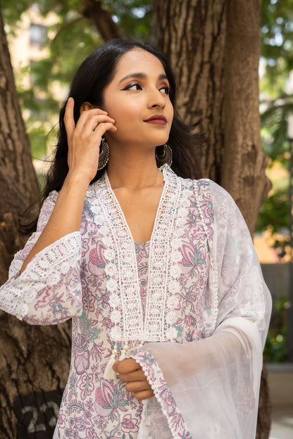 Lavender Lily Lace Straight Kurta Set With Dupatta